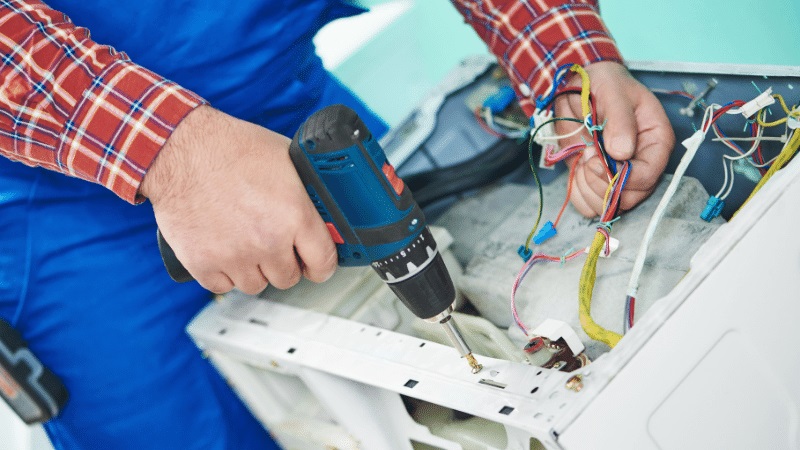 İzmit Profilo Profilo çamaşır makinesi kart tamiri – Su almama arızası orijinal parça ile giderildi. - Teknik servis örneği